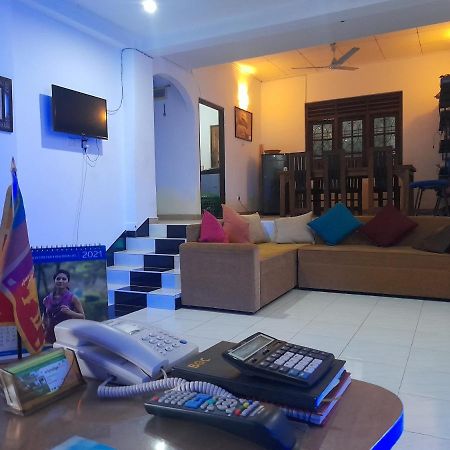 Smart Holiday Inn Galle Exterior photo